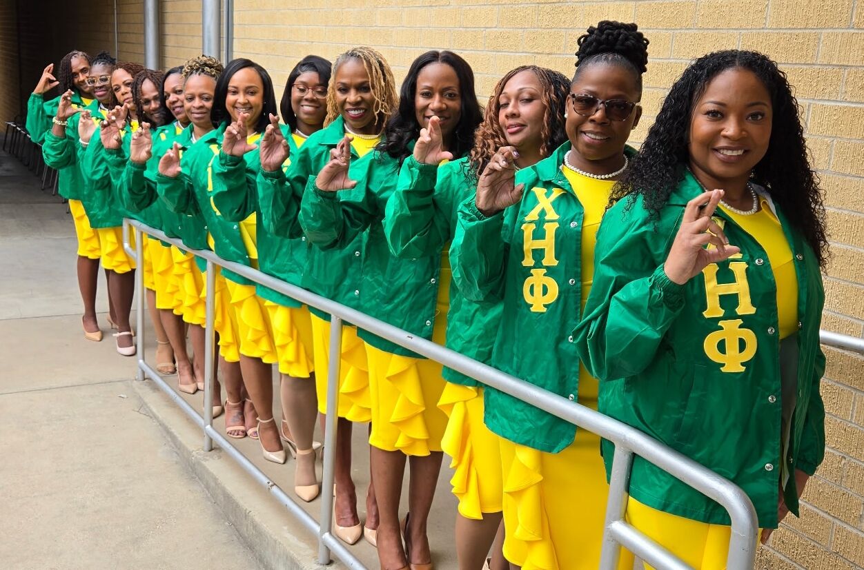 Chi Eta Phi chapter members at a community health event